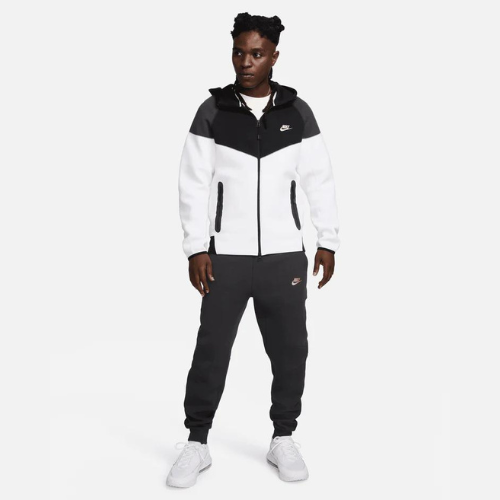 Nike Tech Fleece