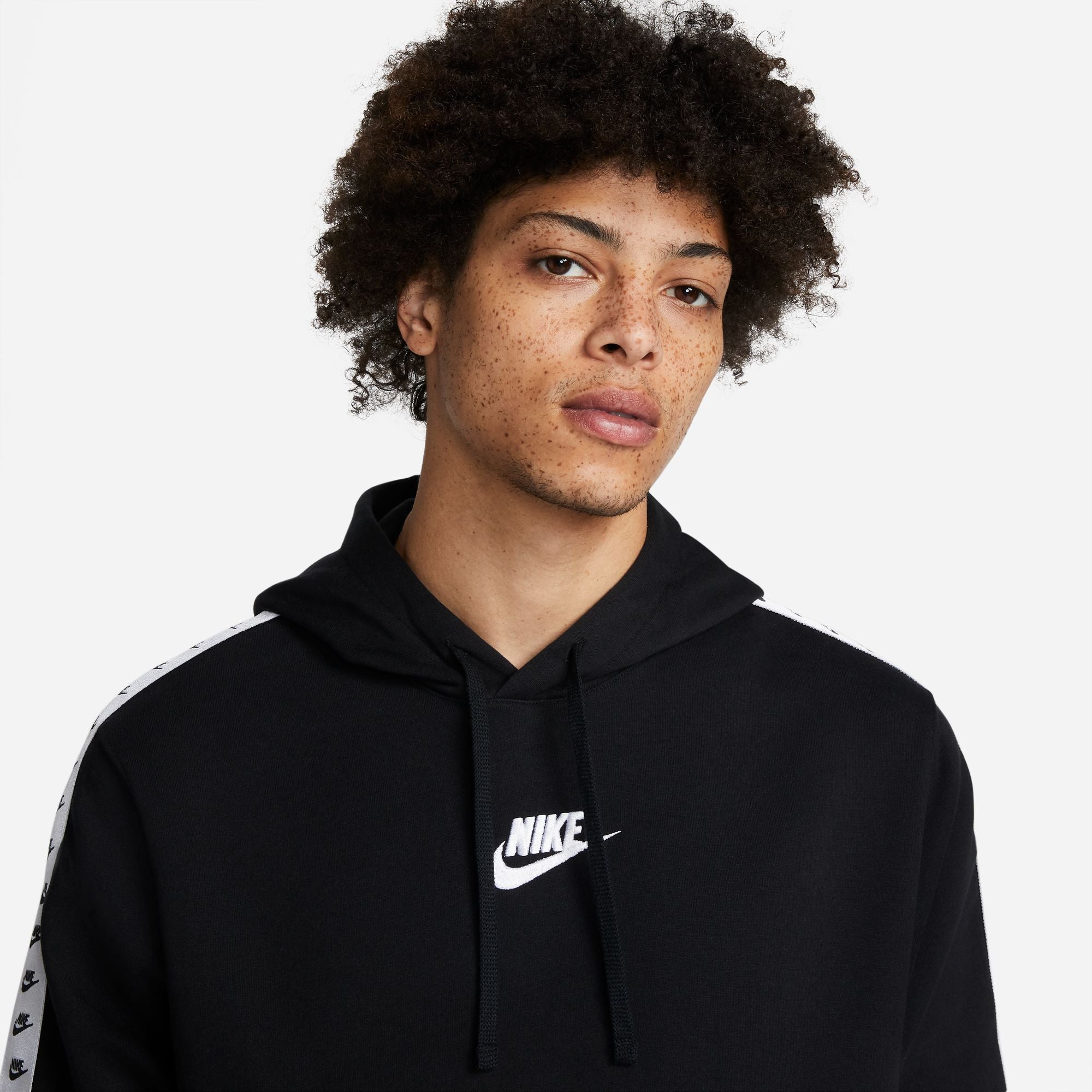 Chándal Nike Sportswear Essential - Negro/Blanco