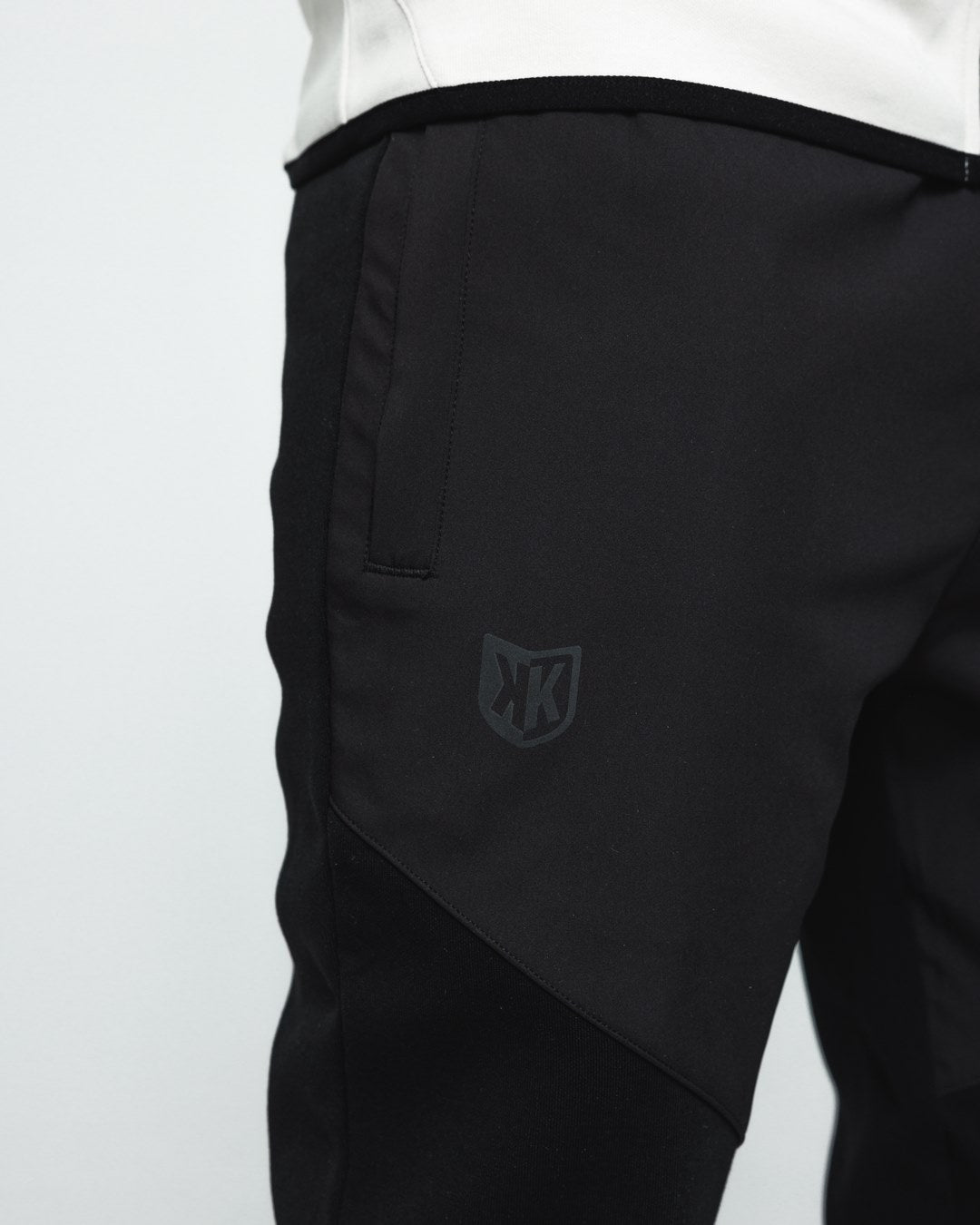 FK Surface Tracksuit - Cream/Black