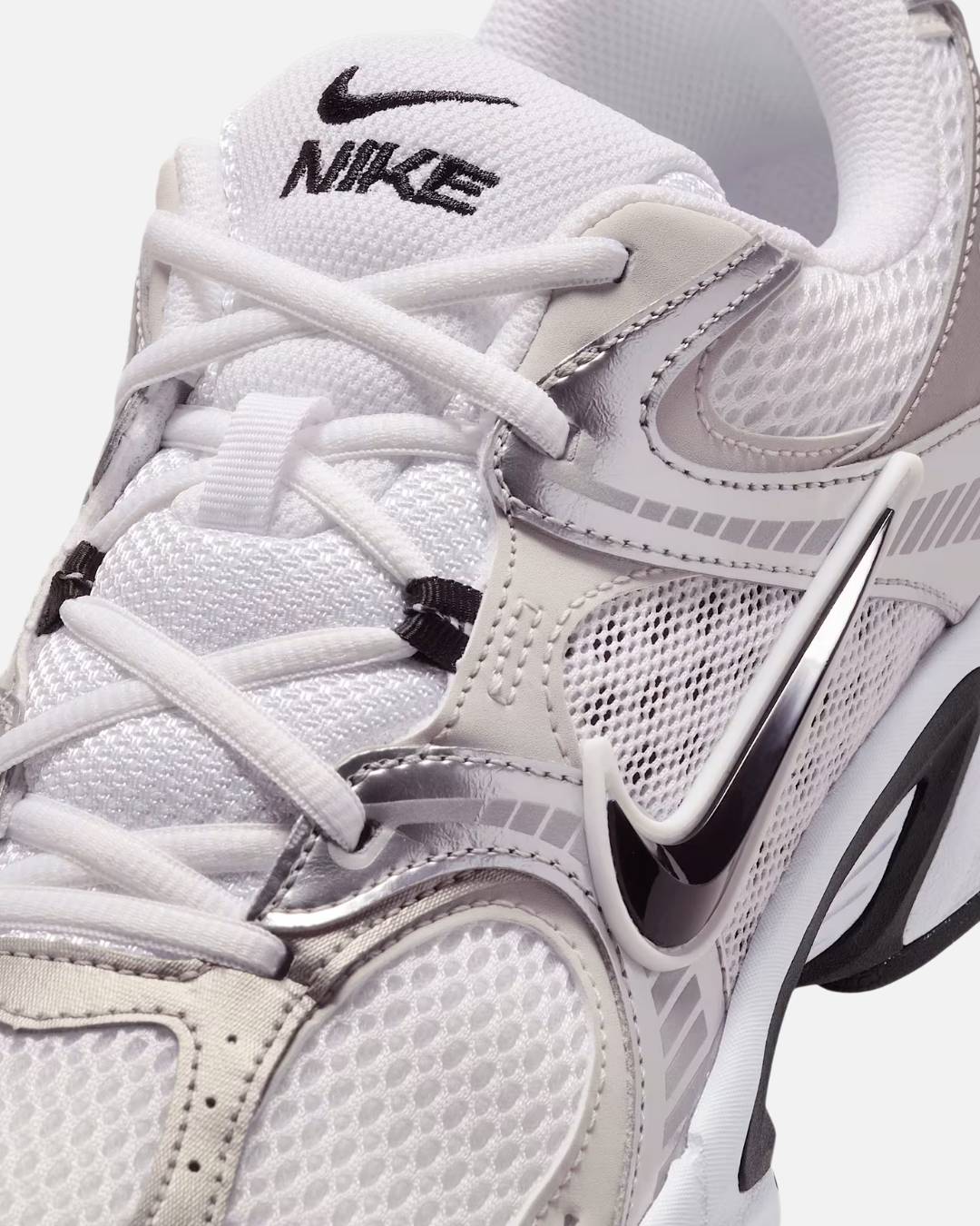 Nike V5 RNR Shoes - Grey