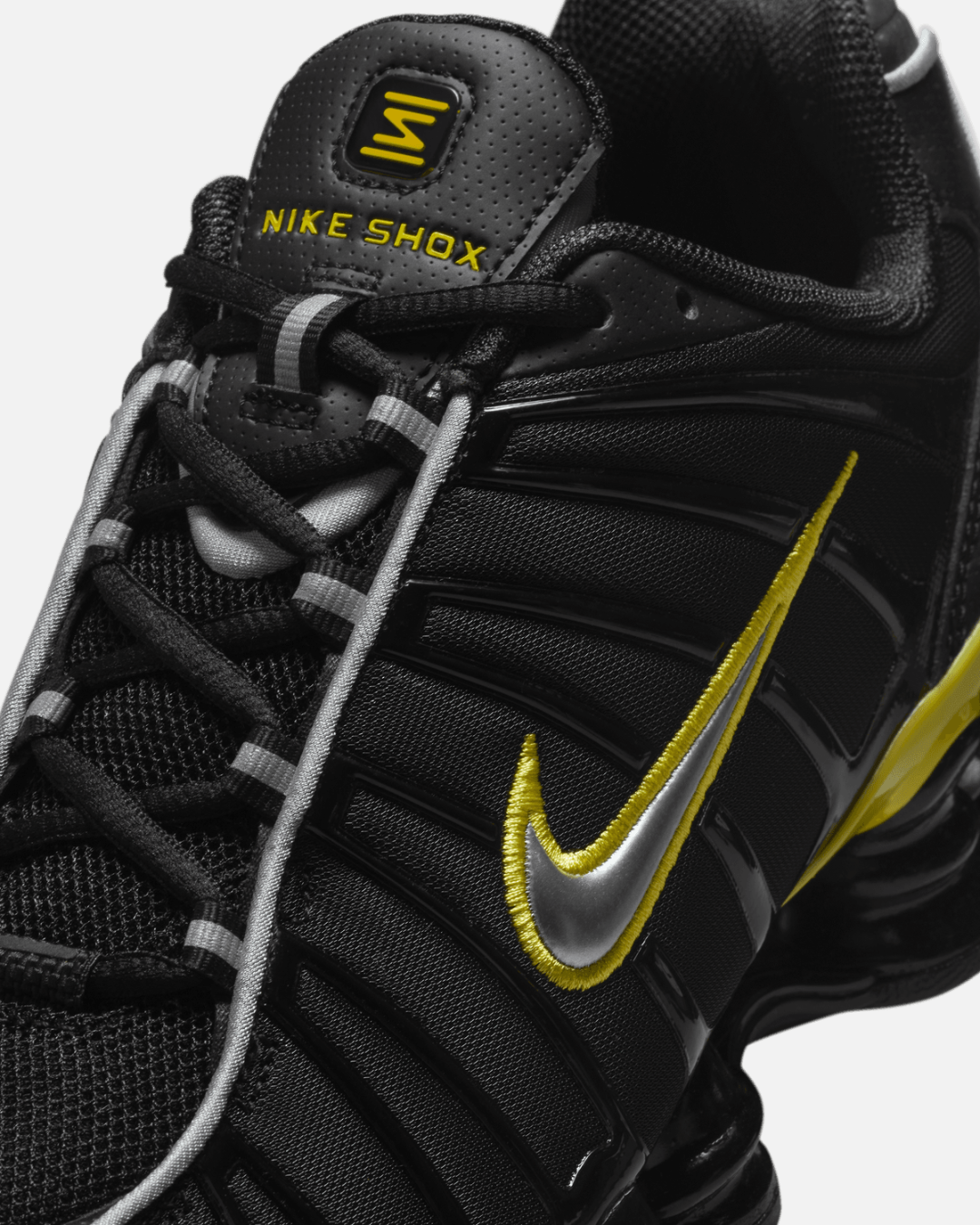 Nike Shox TL - Negro/Dorado