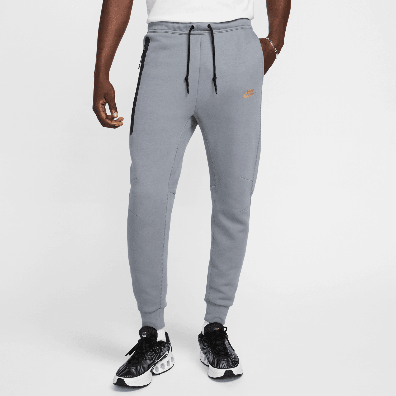 Pantaloni sportivi Nike Tech Fleece Grigi Footkorner