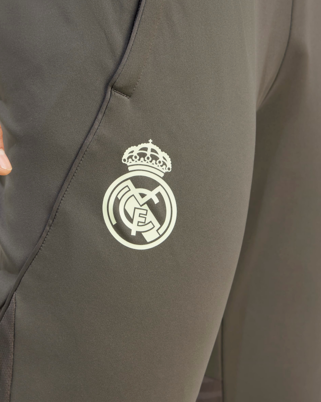 Pantaloni da allenamento Real Madrid 2025/2026 - Cachi