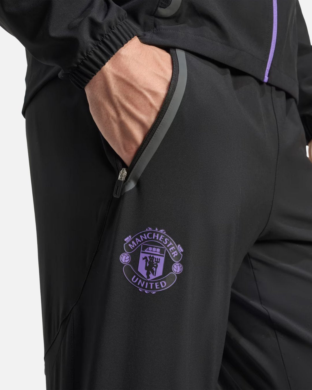 Manchester United 2025/2026 Training Pants - Black