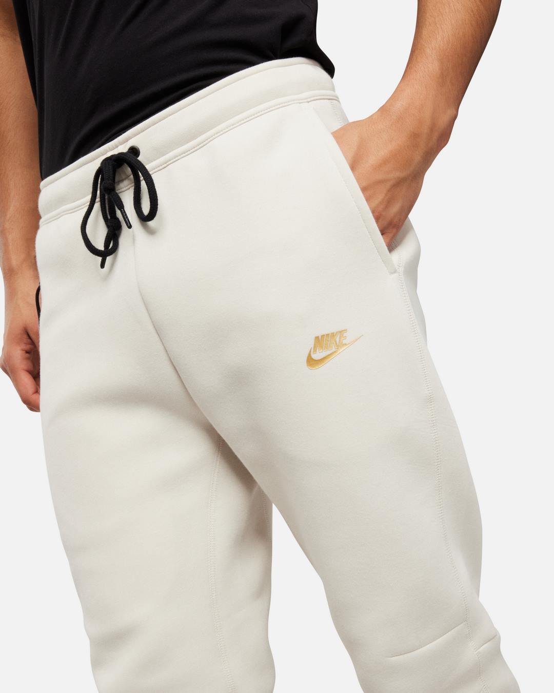 Nike Tech Fleece Pants - Beige/Black