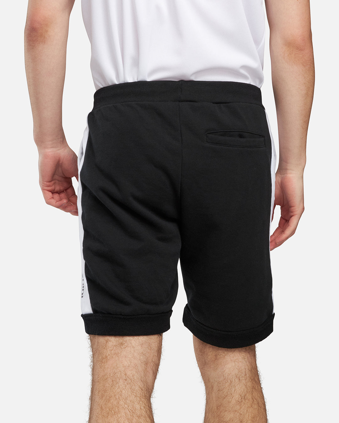 Sergio Tacchini Vunkan Shorts - Black