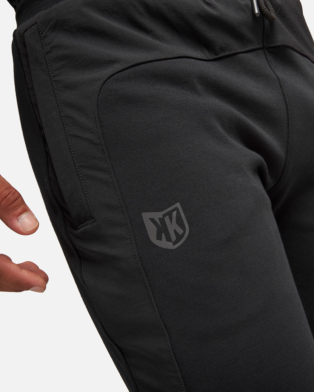 FK Surface II Tracksuit - Black