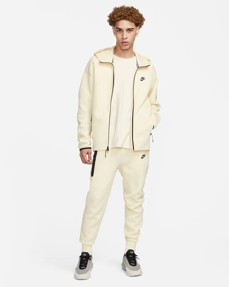 Nike hot sale beige tracksuit