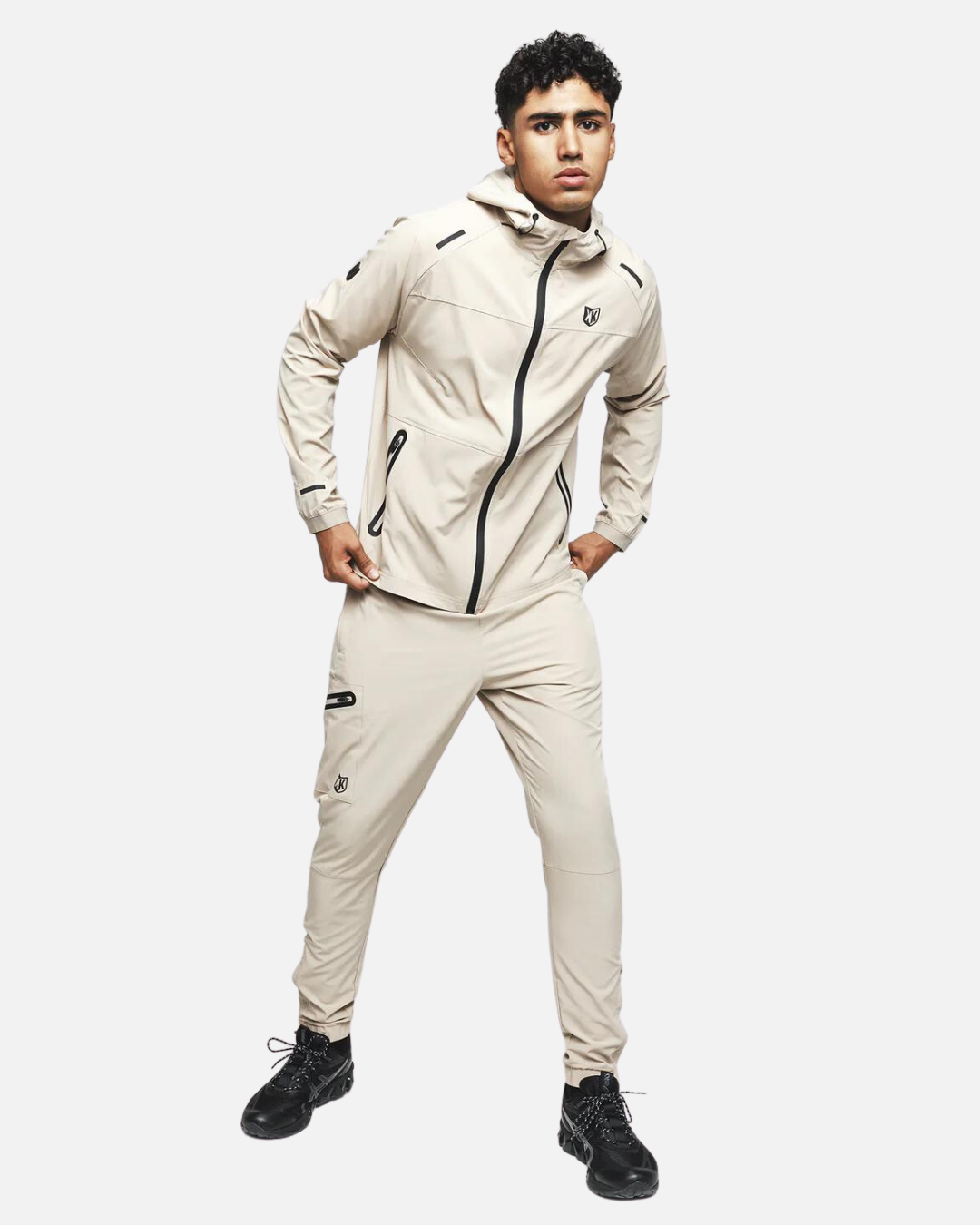 Chandal FK Calcio Beige Negro Footkorner