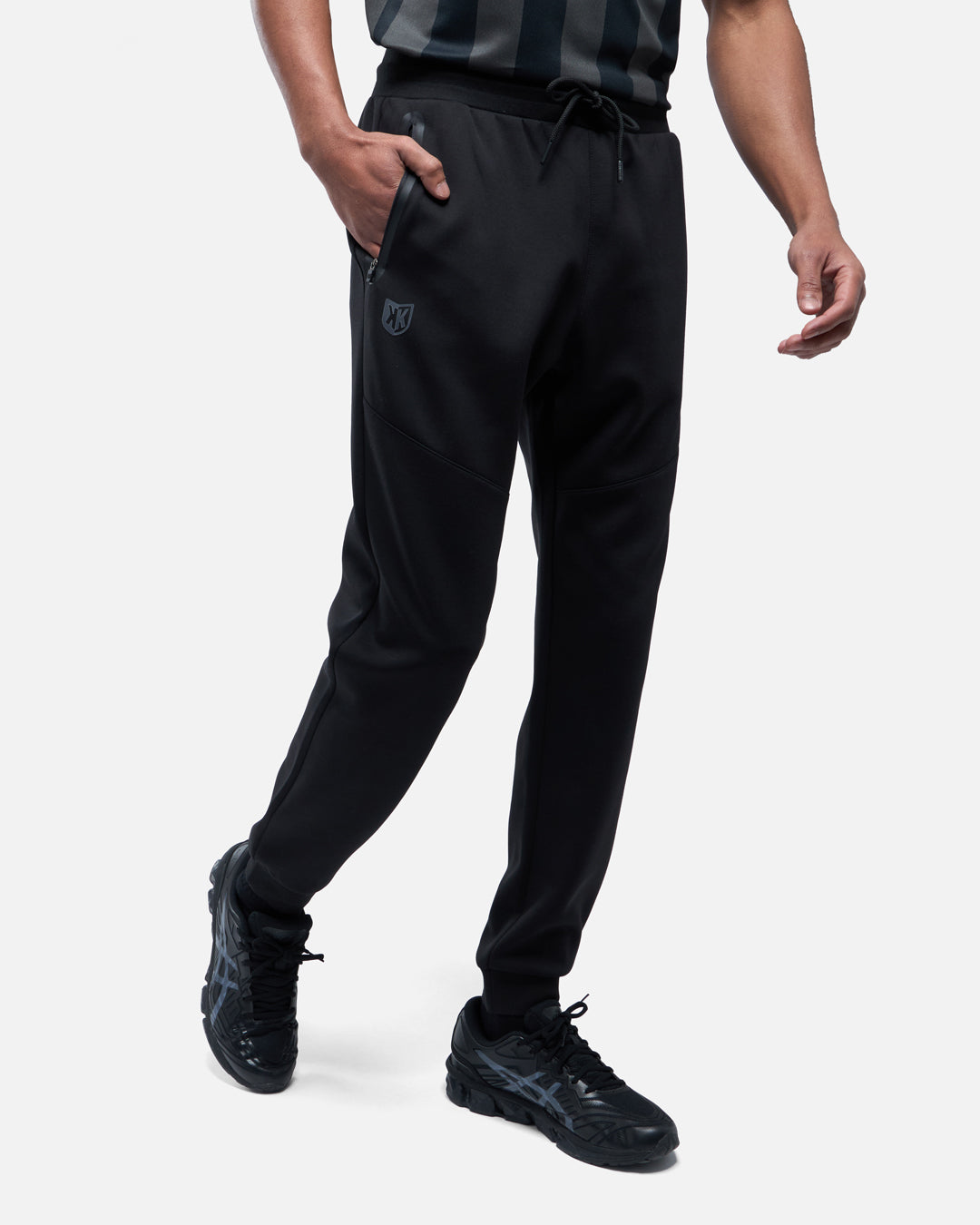 FK Strive Tracksuit - Black