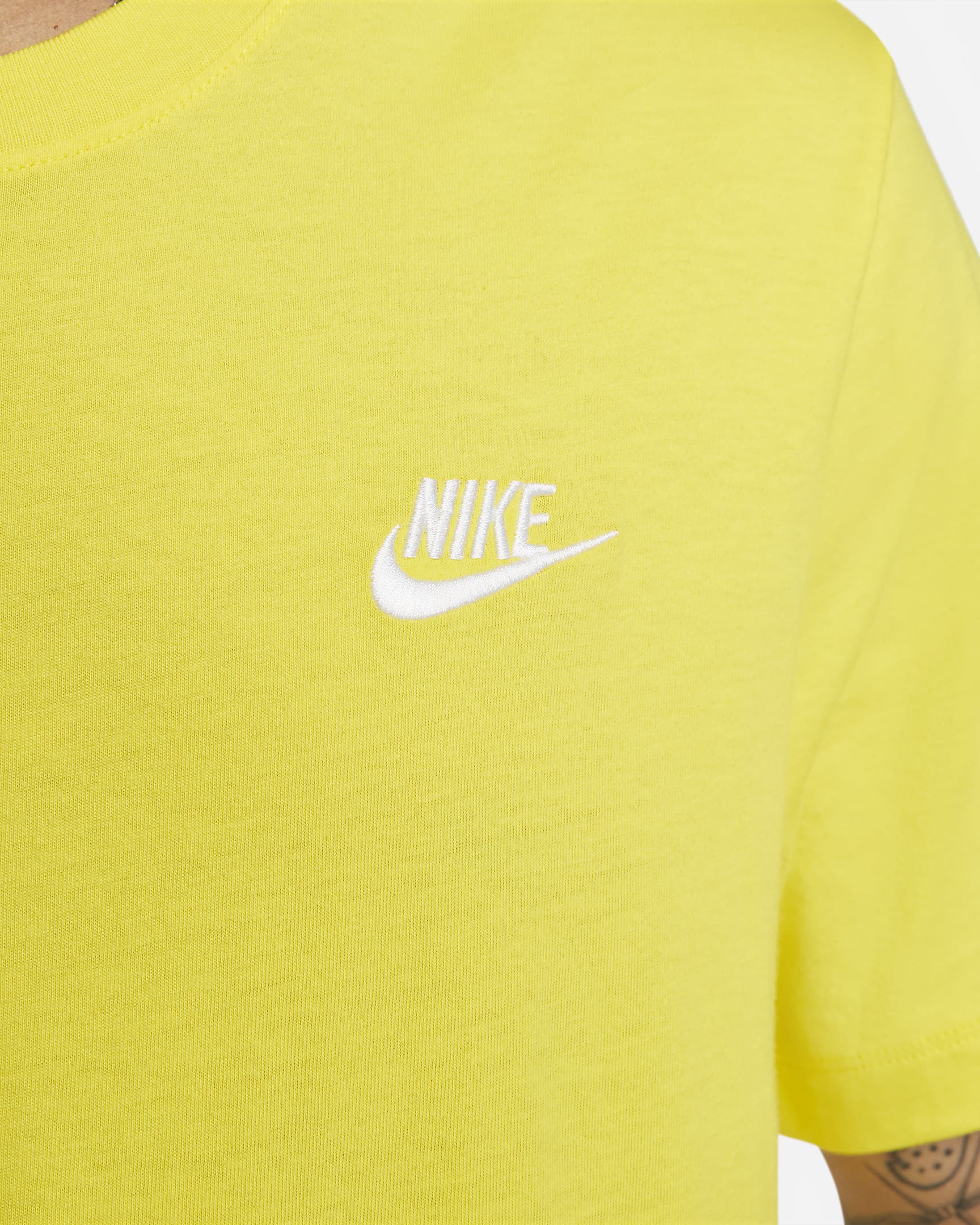 T-shirt Nike Sportswear Club - Jaune