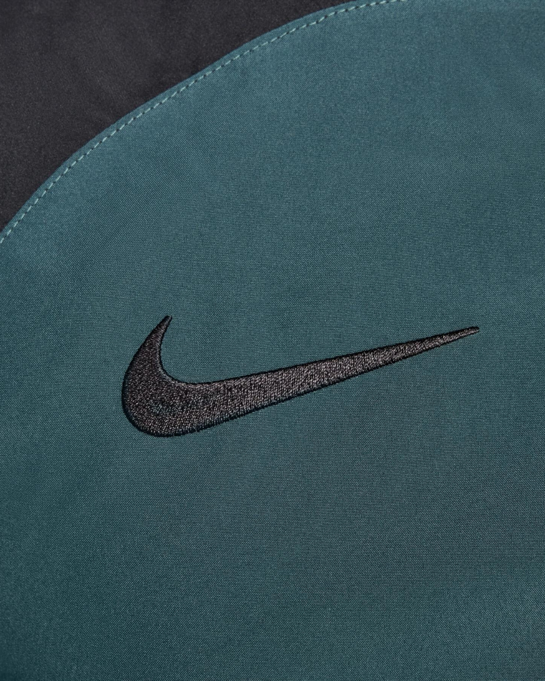 Nike Academy Windbreaker Jacket - Black/Green