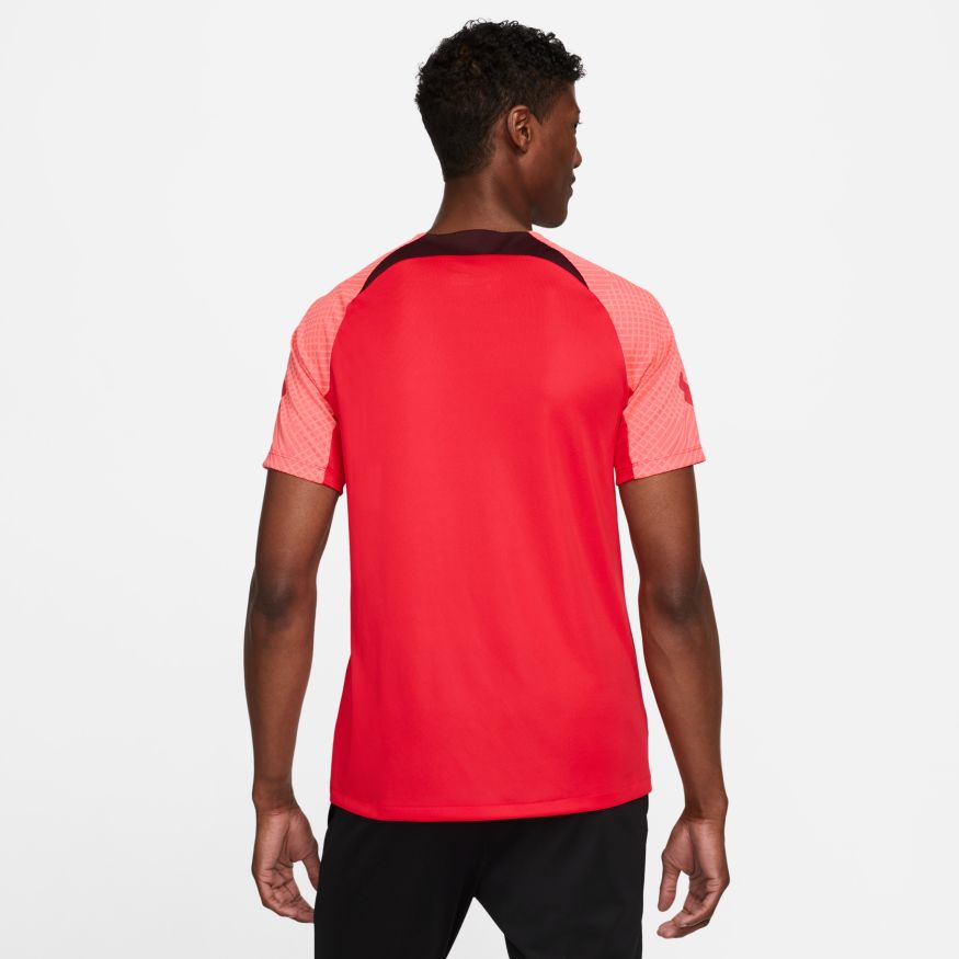 Liverpool Strike Trainingsshirt 2022/2023 – Rot