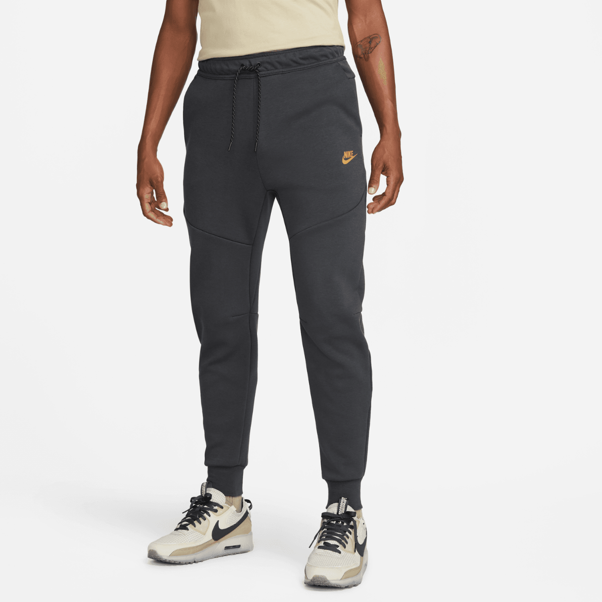 Pantalon Jogging Nike Sportswear Tech Fleece - Gris/Noir/Or
