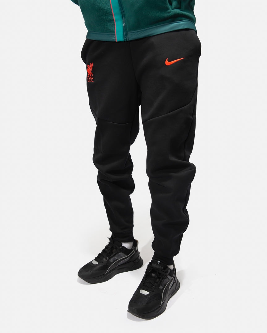 Pantalon Liverpool Tech Fleece 2022/2023 - Noir/Rouge