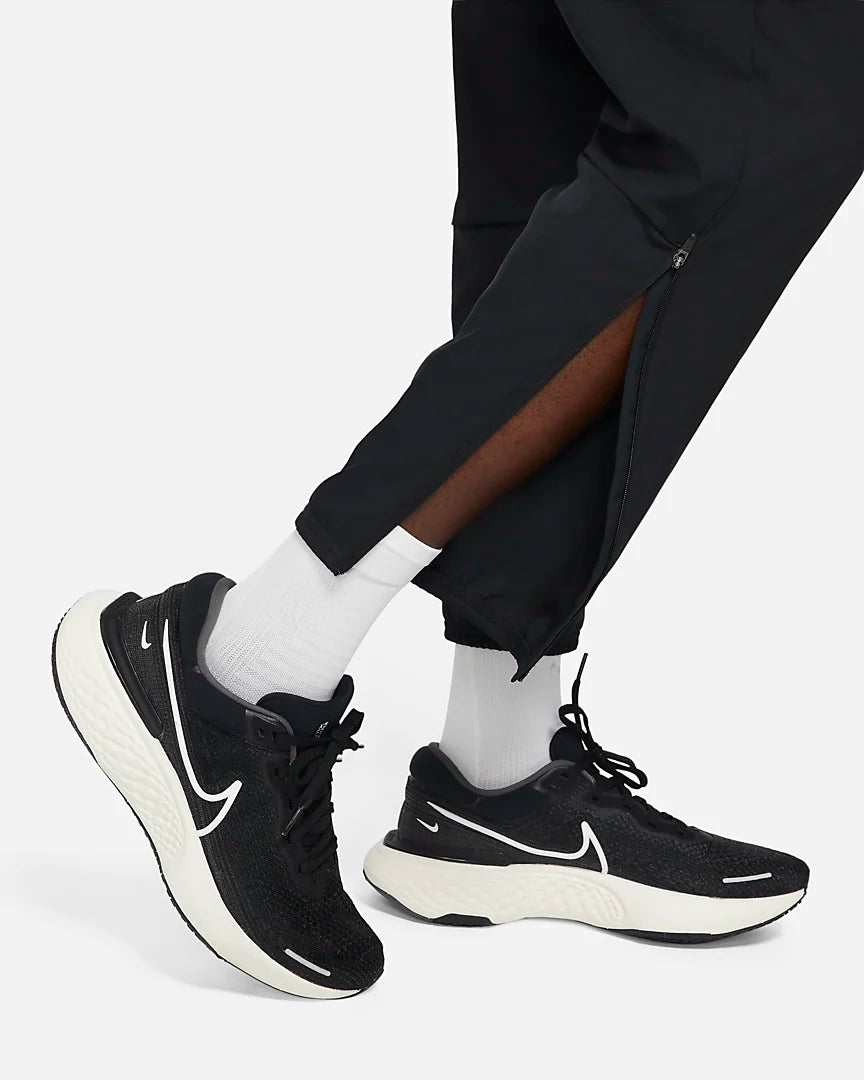 Nike Dri-FIT Challenger Pants - Black