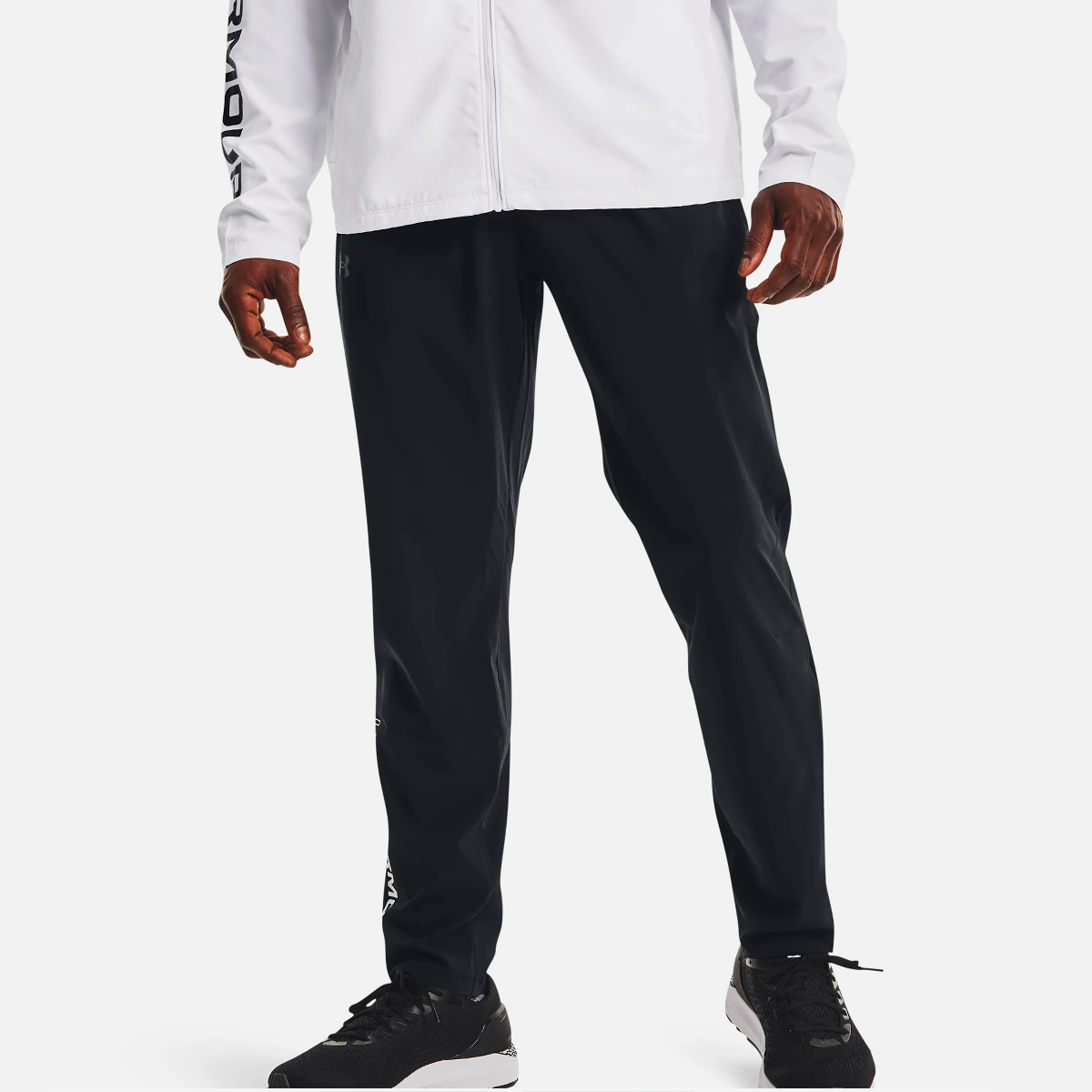 http://www.footkorner.com/cdn/shop/products/footkorner-pantalon-under-armour-ua-strom-noir-1365622-001.png?v=1669911495