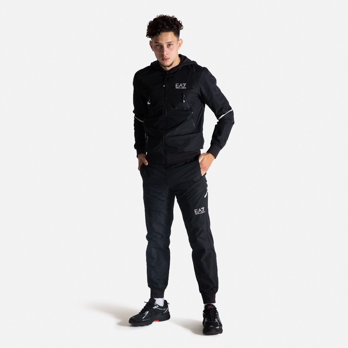 Chandal EA7 Ventus 7 Negro Blanco Footkorner