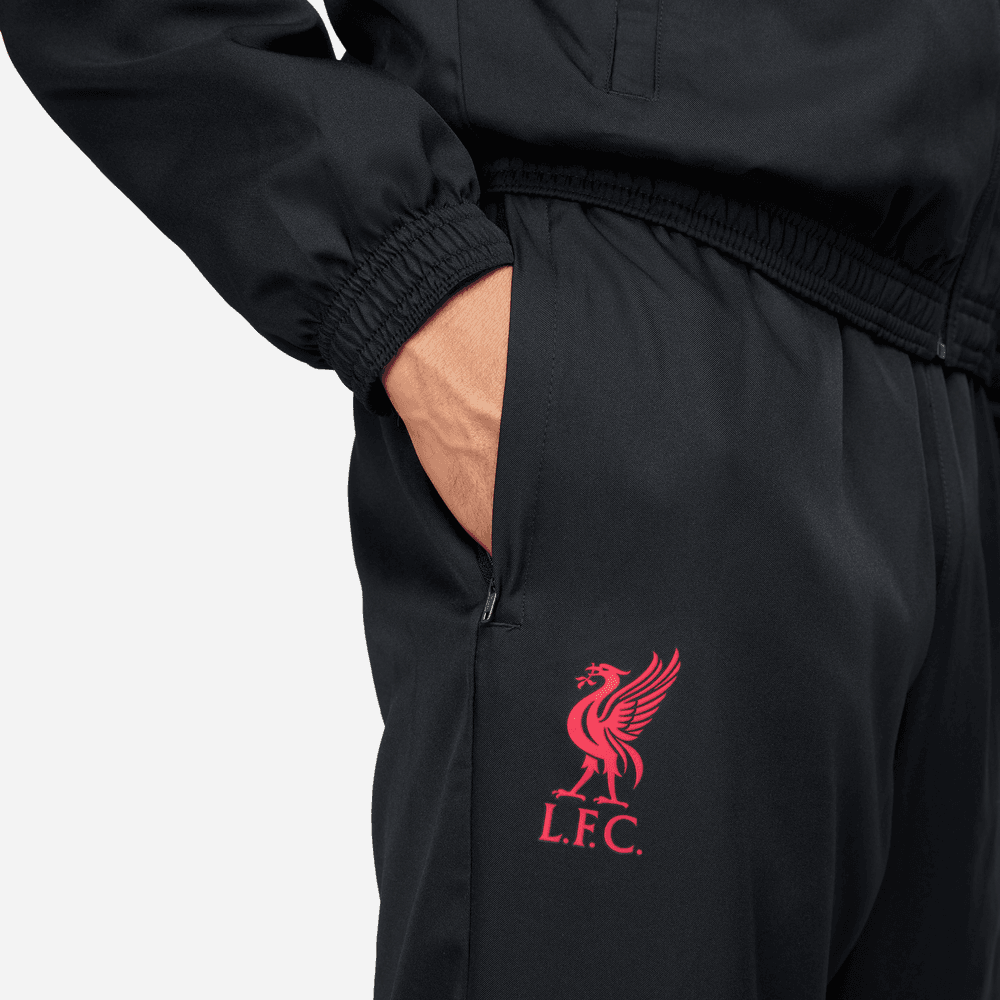Liverpool Tracksuit 2022/2023 - Black/Red