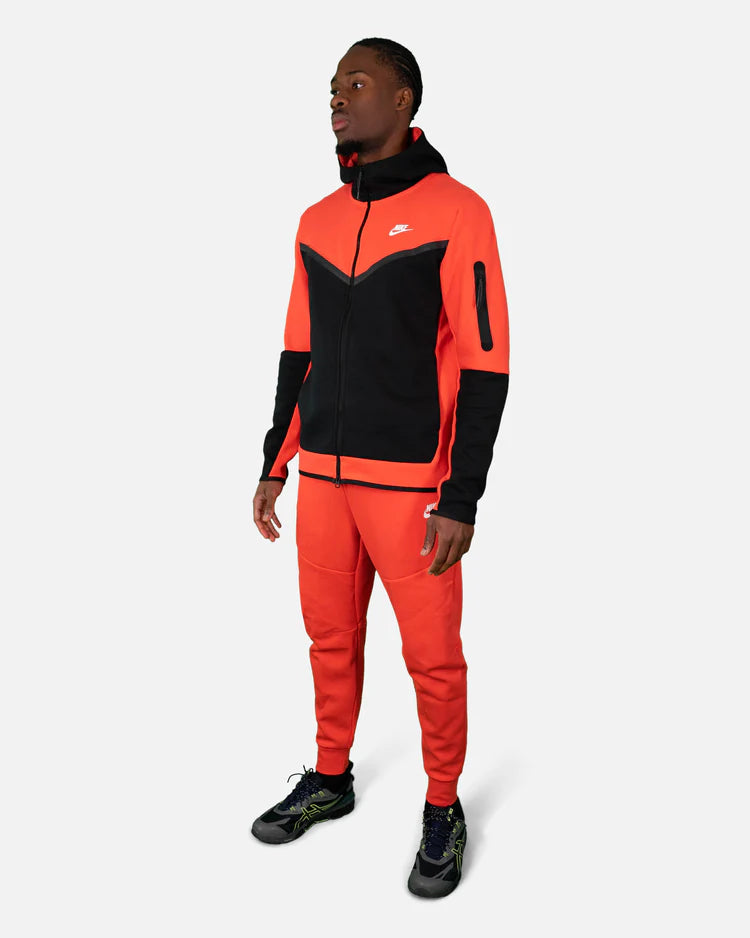 Nike Sportswear Tech Fleece - Rojo/Negro – Footkorner