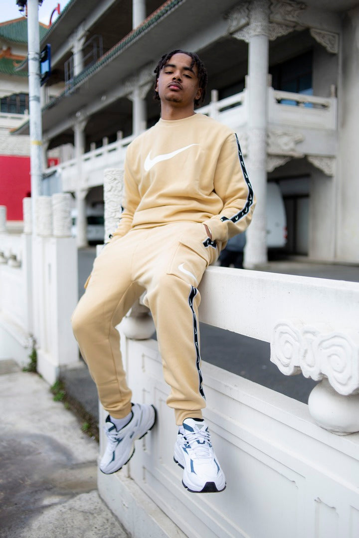 Sudadera Nike Sportswear Fleece - Beige/Blanco/Noir
