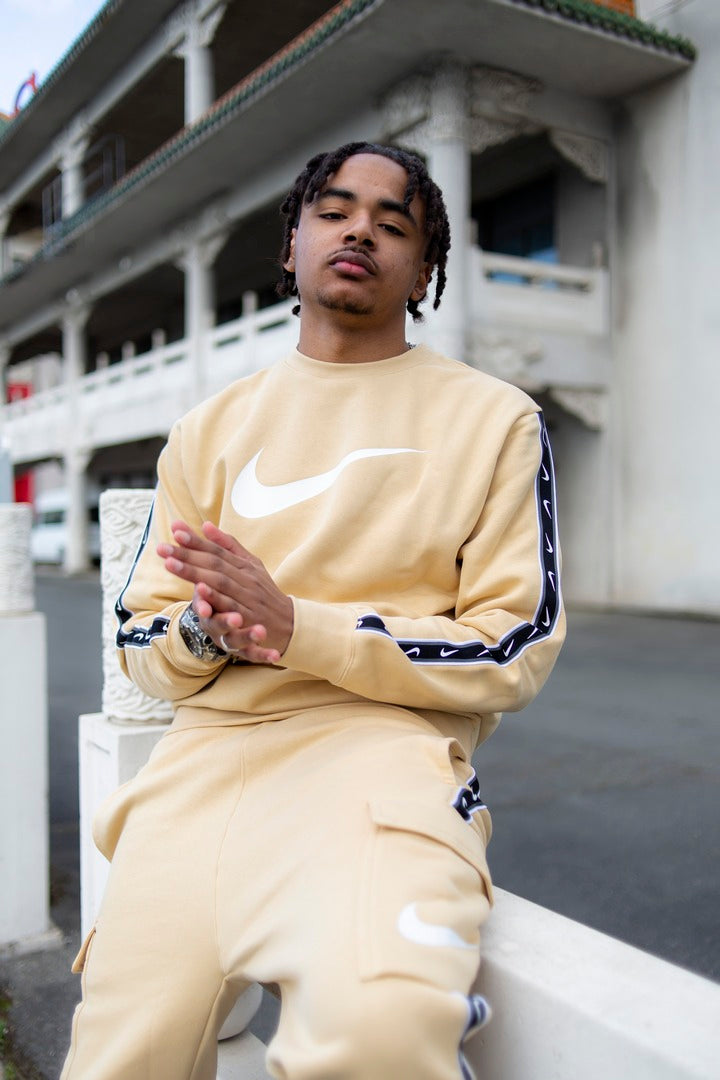 Sudadera Nike Sportswear Fleece - Beige/Blanco/Noir