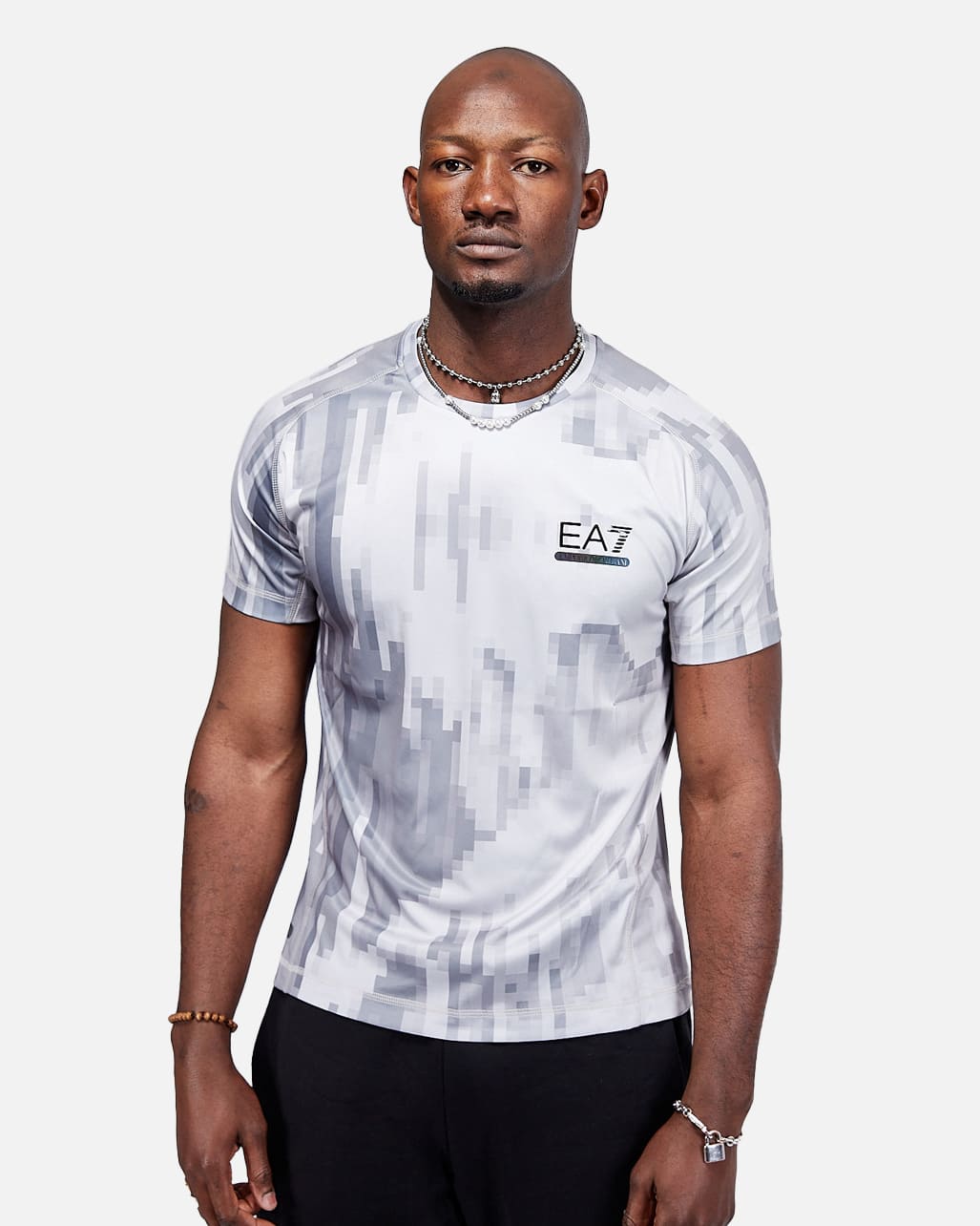 Camiseta Emporio Armani Tee Ventus 7 - Negro - Footkorner - Footkorner