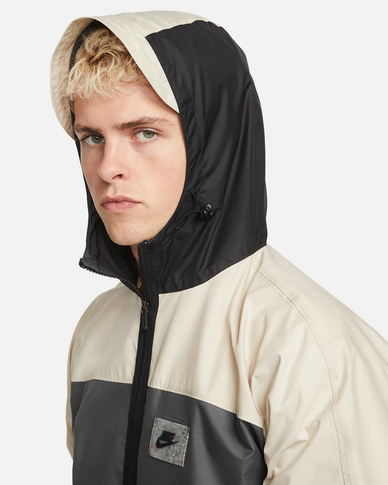 Nike Sportswear Tisée Jacke – Beige/Grau/Schwarz