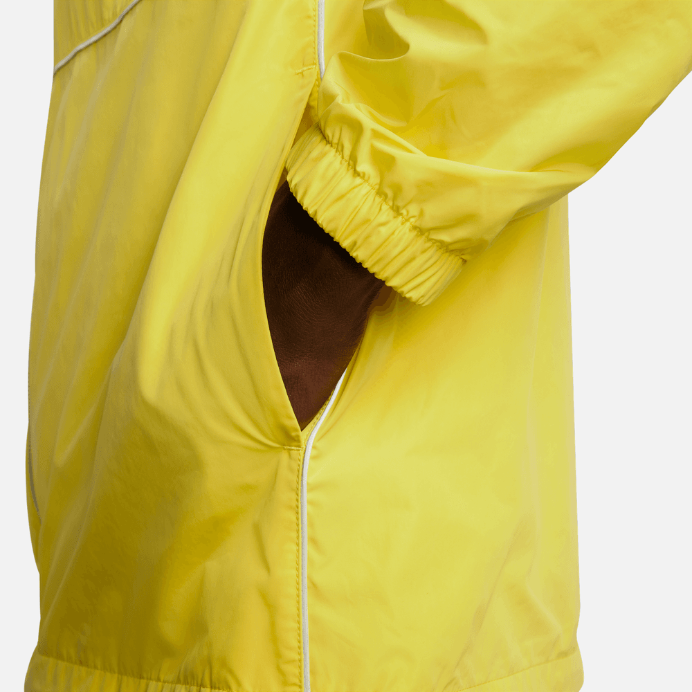 Nike Air Windjacke – Gelb