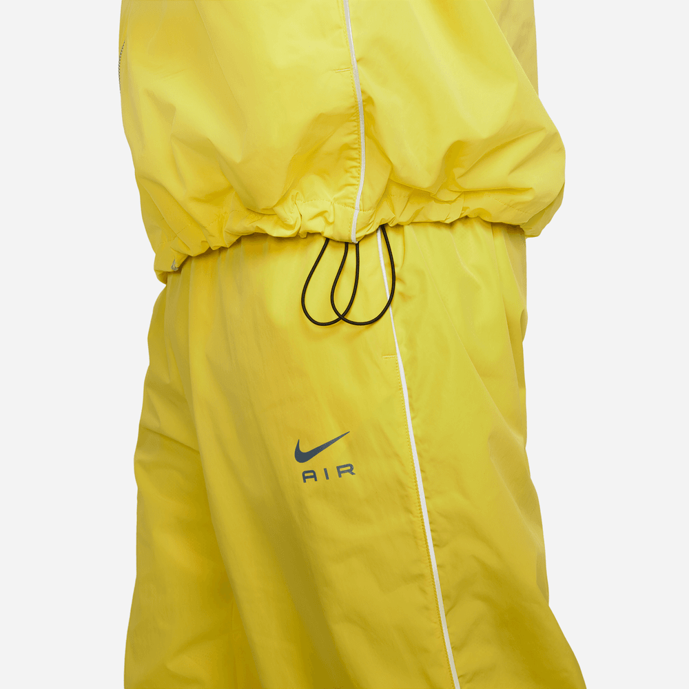 Nike Air Windjacke – Gelb