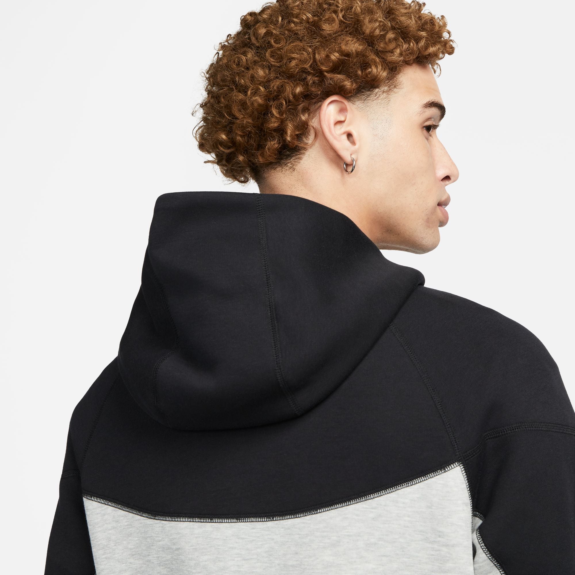 FootkornerGiacca Nike Tech Fleece Windrunner - Grigia/Nera