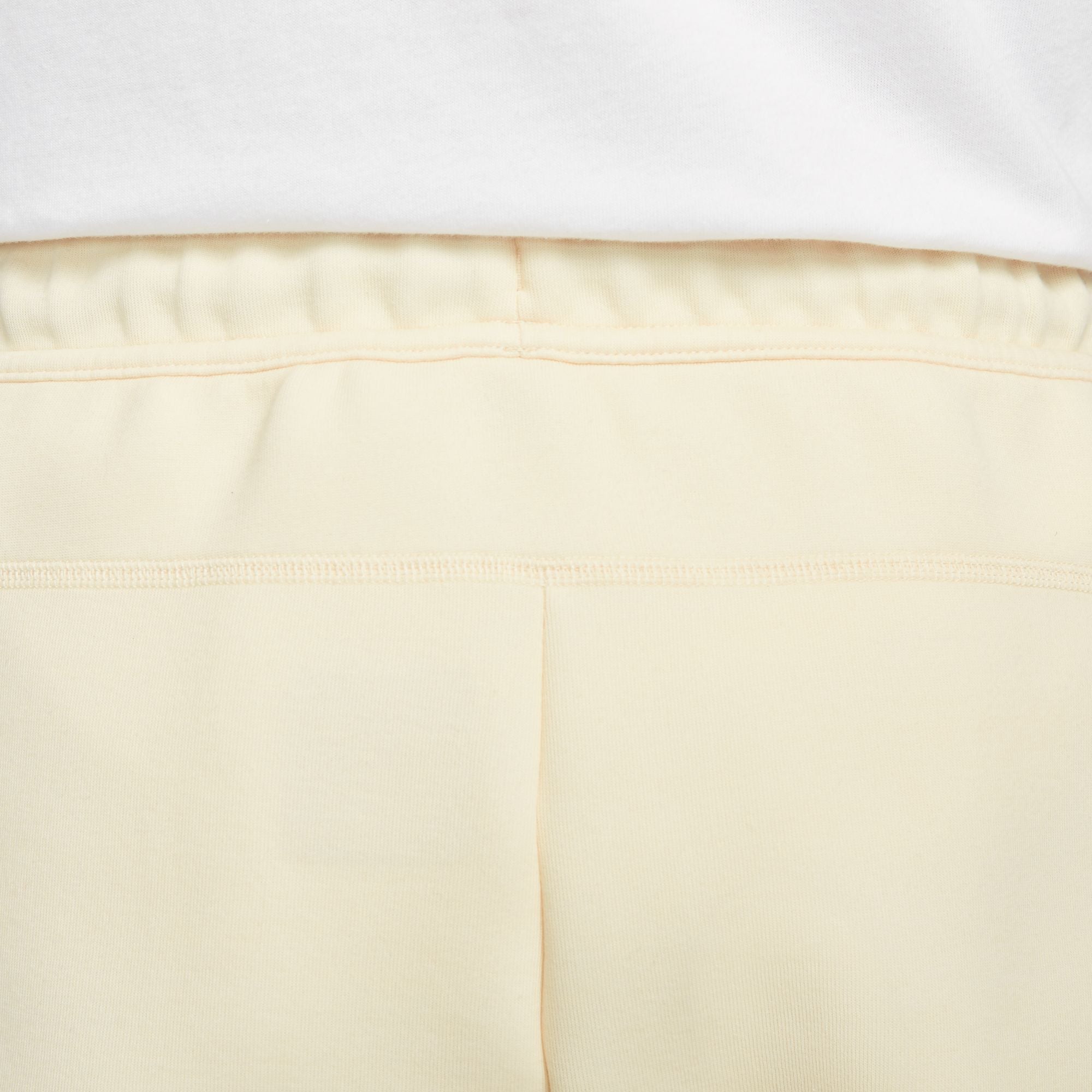 FootkornerNike Tech Fleece Pants - Beige