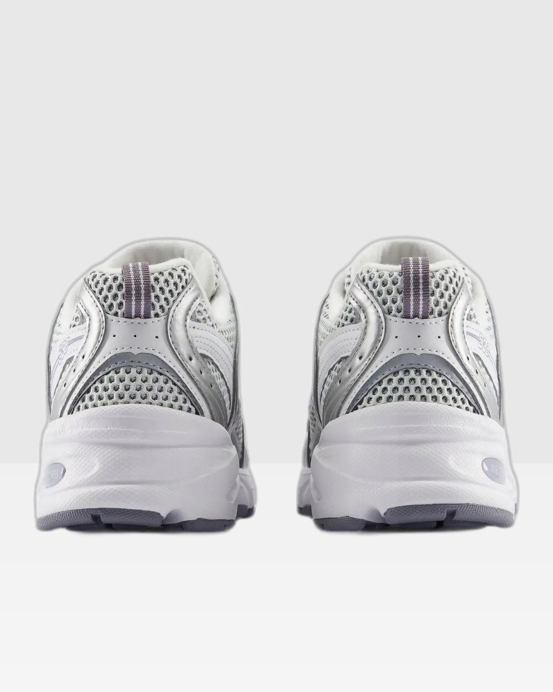 FootkornerNew Balance 530 – Grau/Mauve