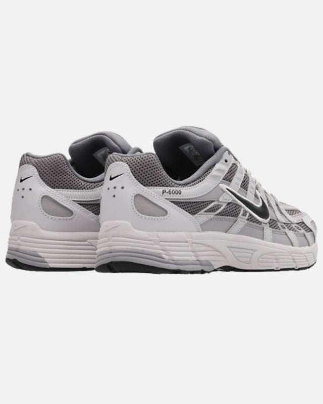 FootkornerNike P-6000 - Blanco/Gris