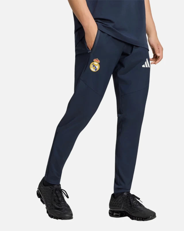 FootkornerReal Madrid Tiro Travel Hose 2026/2027 - Blau