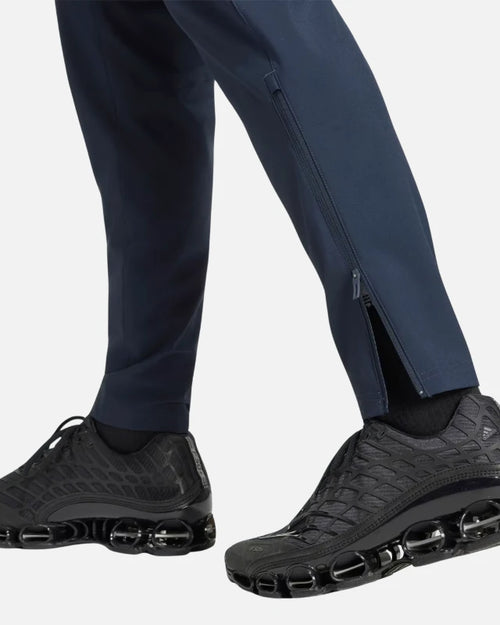 Real Madrid Tiro Travel Hose 2026/2027 - Blau - Footkorner