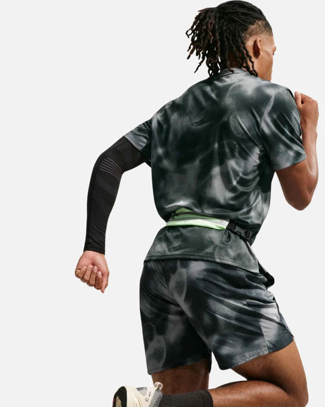 FootkornerShort Nike Miler - Gris