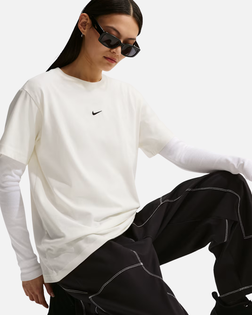 t-shirt nsw classic a maniche corte {Couleur} - Footkorner