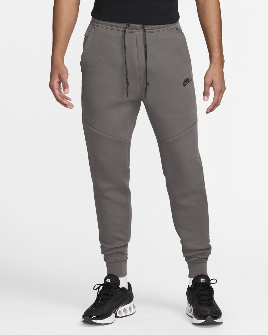 Nike Tech Joggers - Khaki