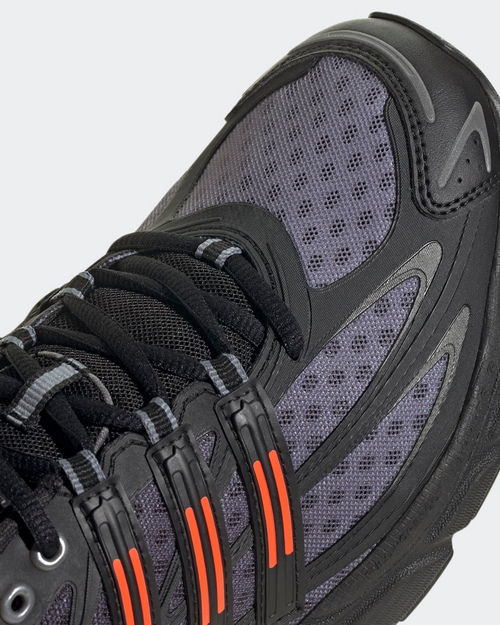 Adidas Adistar Cushion - Black/Red - Footkorner