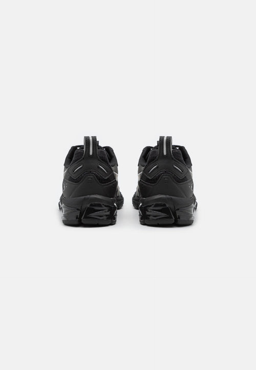 Asics Gel Quantum 180 6 - Negro/Plata - Footkorner