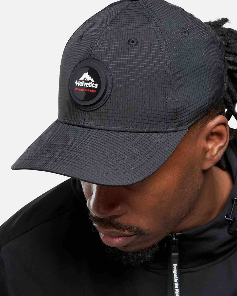 FootkornerHelvetica Frotz Cap - Schwarz