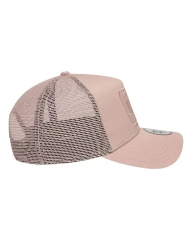 FootkornerCasquette New Era Tonal Patch Trucker - Rose
