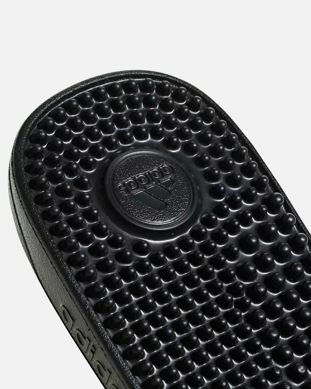 FootkornerClaquette Adidas Adissage - Noir/Blanc