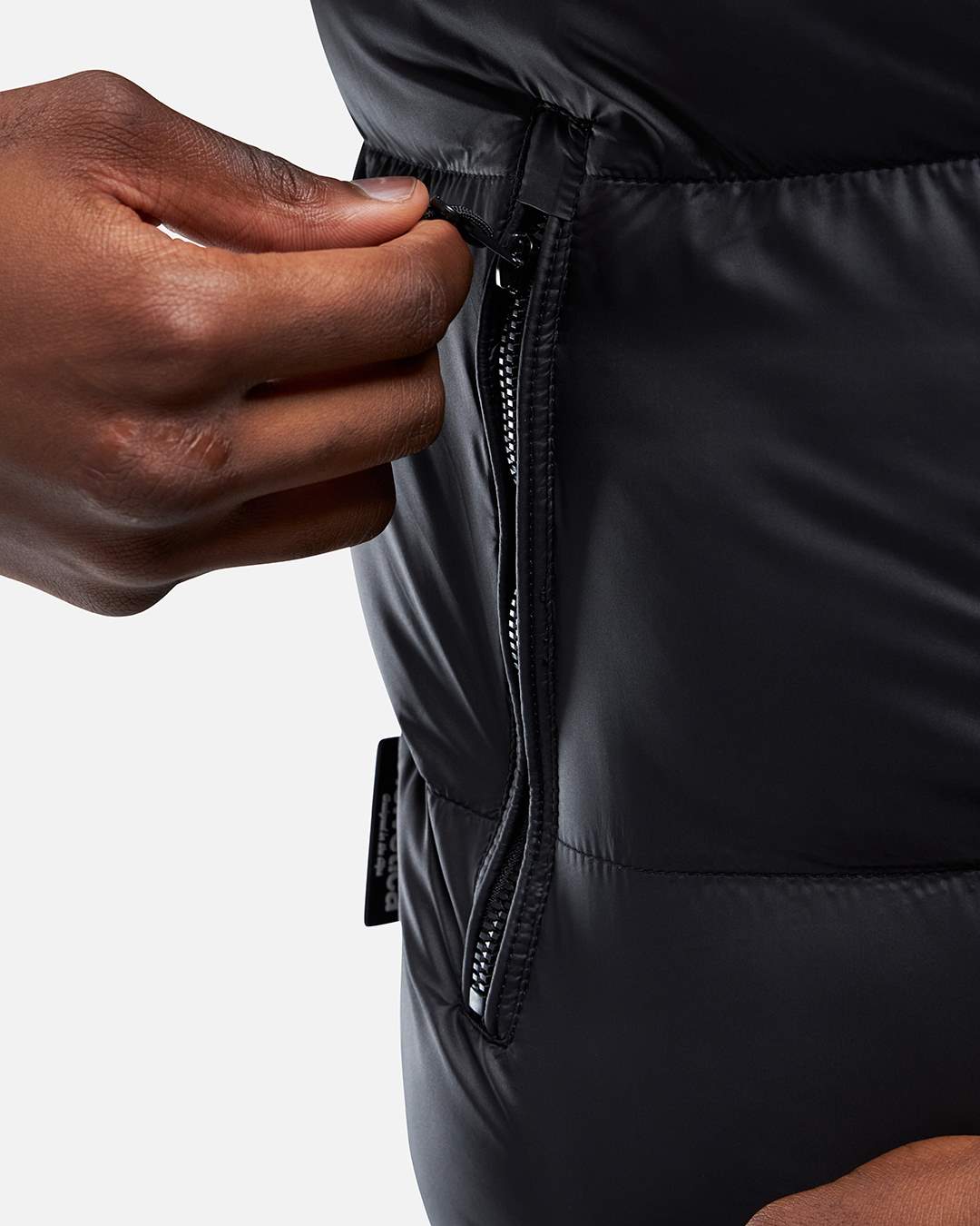 FootkornerHelvetica Silver Sleeveless Down Jacket - Black