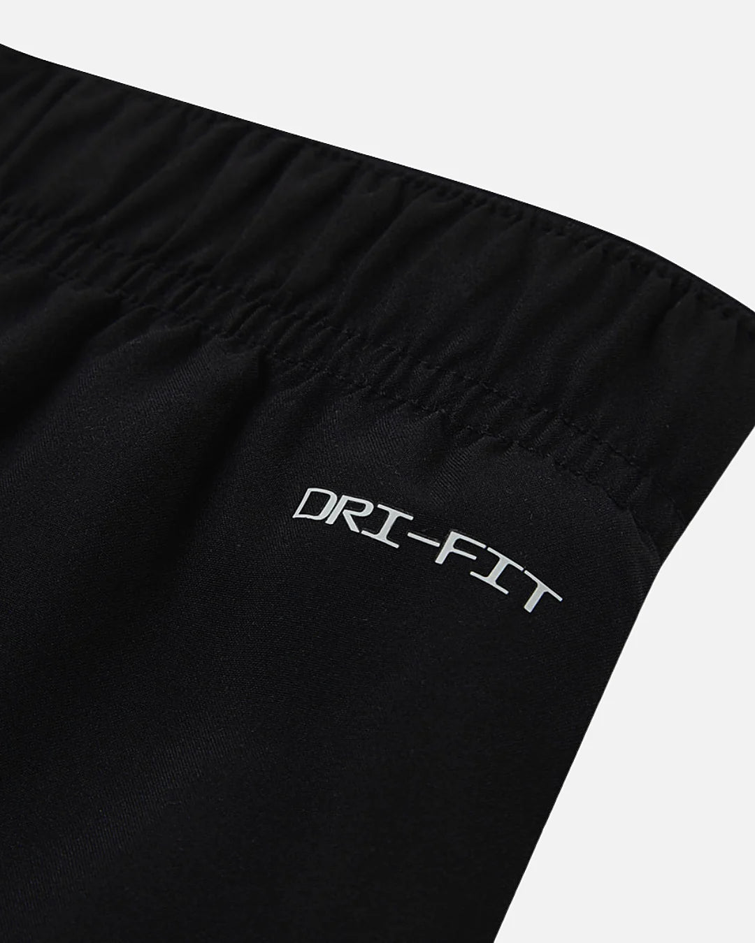 FootkornerEnsemble Nike de t-shirt et Shorts Enfant - Noir