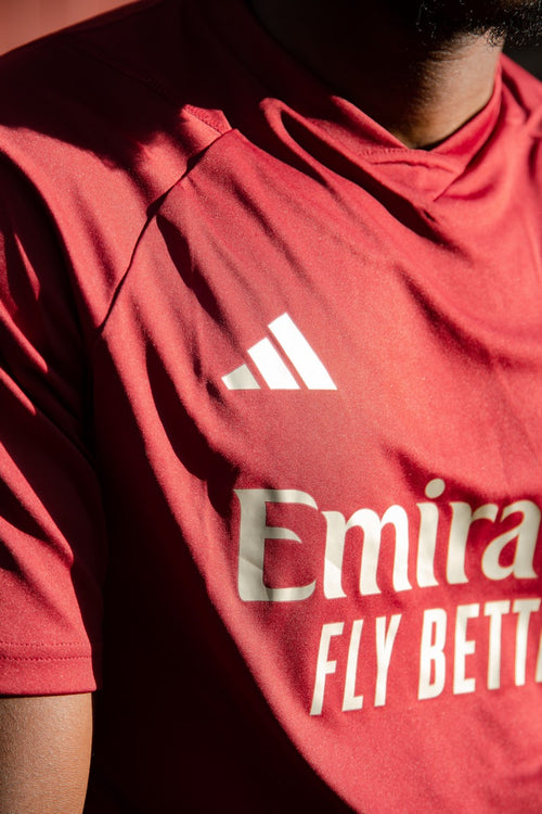 Arsenal training shirt 2023/2024 - Red/Gold - Footkorner