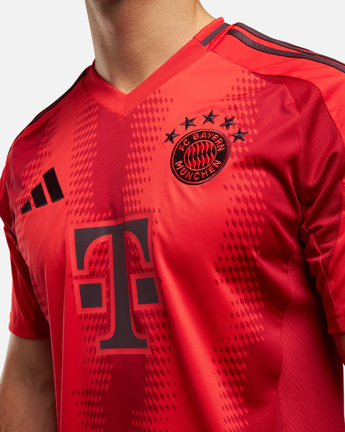 Heimtrikot Bayern München - Rot/Schwarz - Footkorner