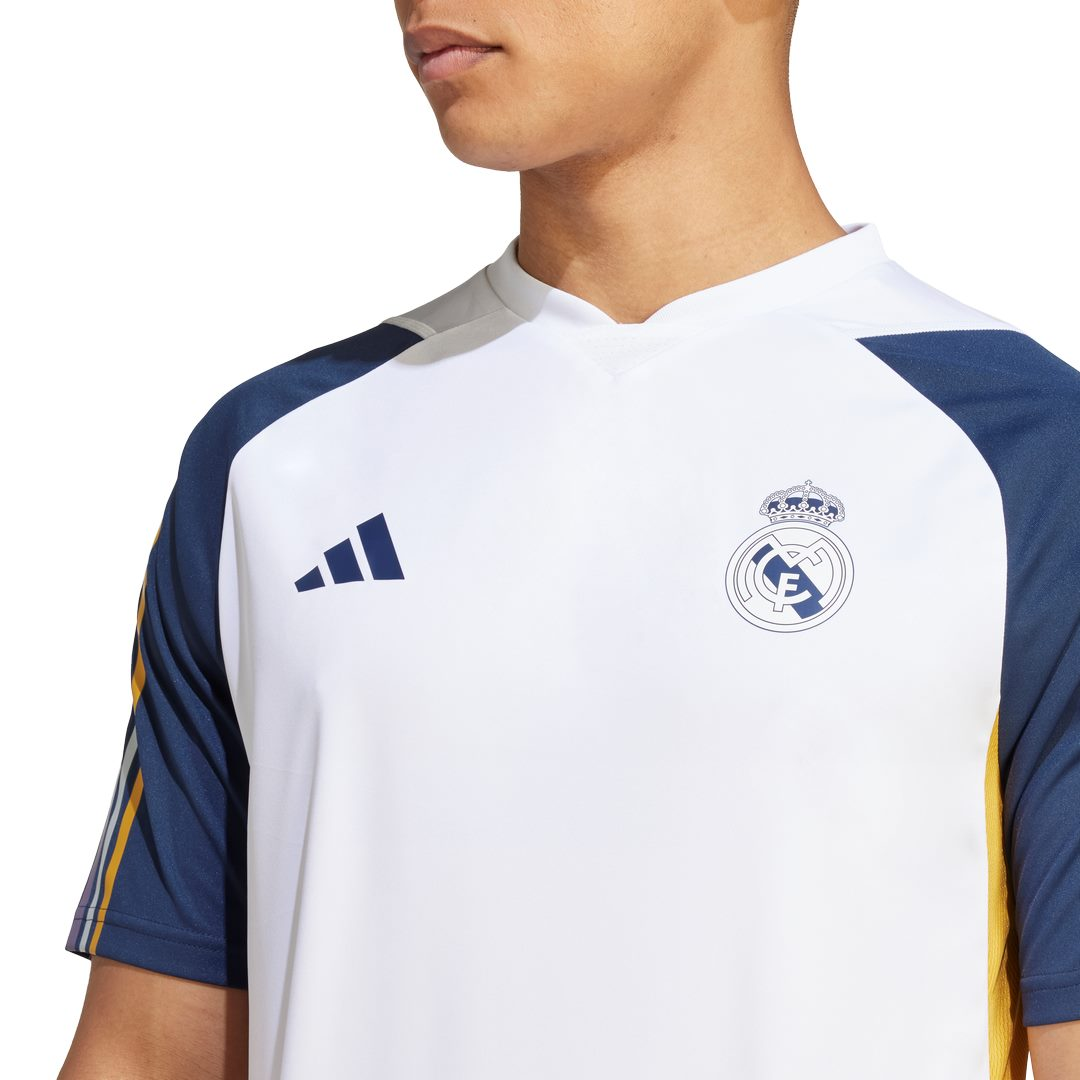 FootkornerReal Madrid Trainingsshirt 2023/2024 – Weiß/Blau/Gelb