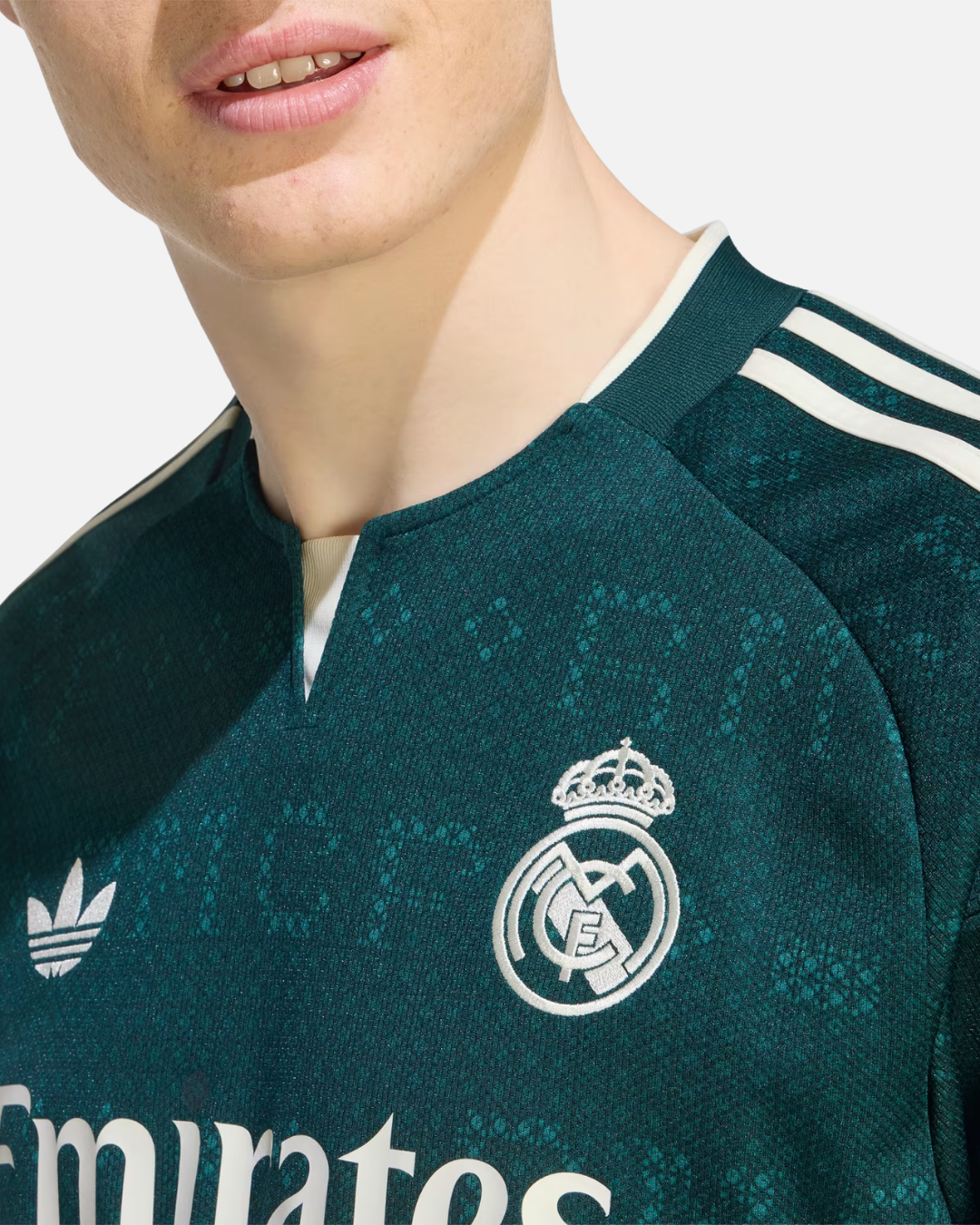 FootkornerReal Madrid Auswärtstrikot 2026/2027 - Grün